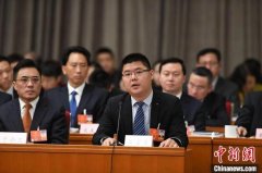 全国人大代表李君：建议关闭直播打赏